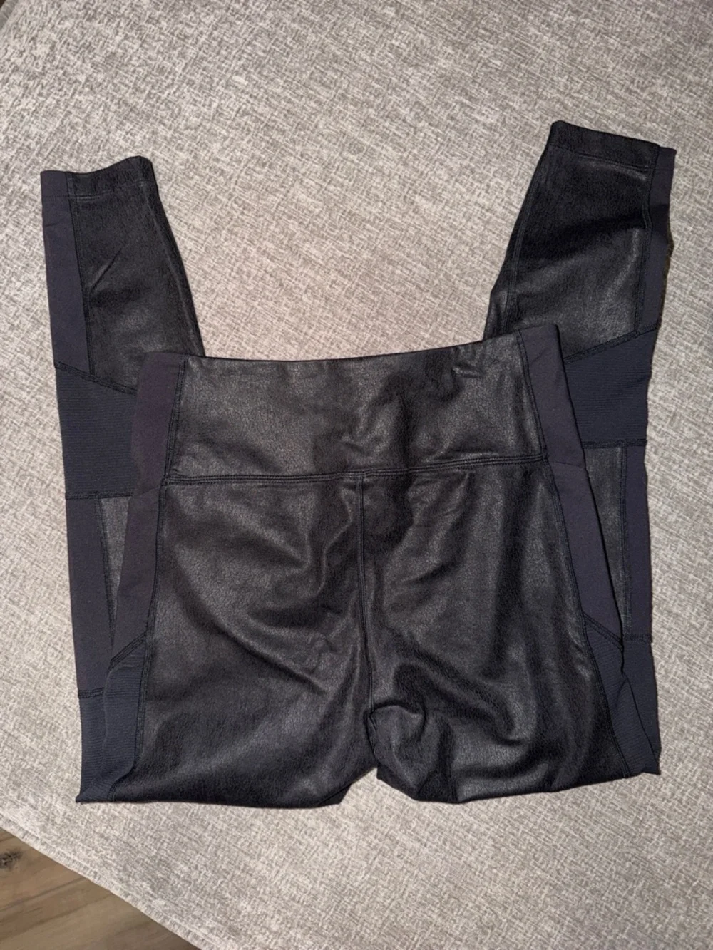 New Balance Leggings - Picture 7 of 7
